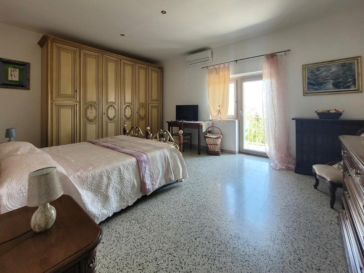 Comfort, Parcheggio E Balcone Su Tricarico In Basilicata, Io Sono Qui Exterior photo